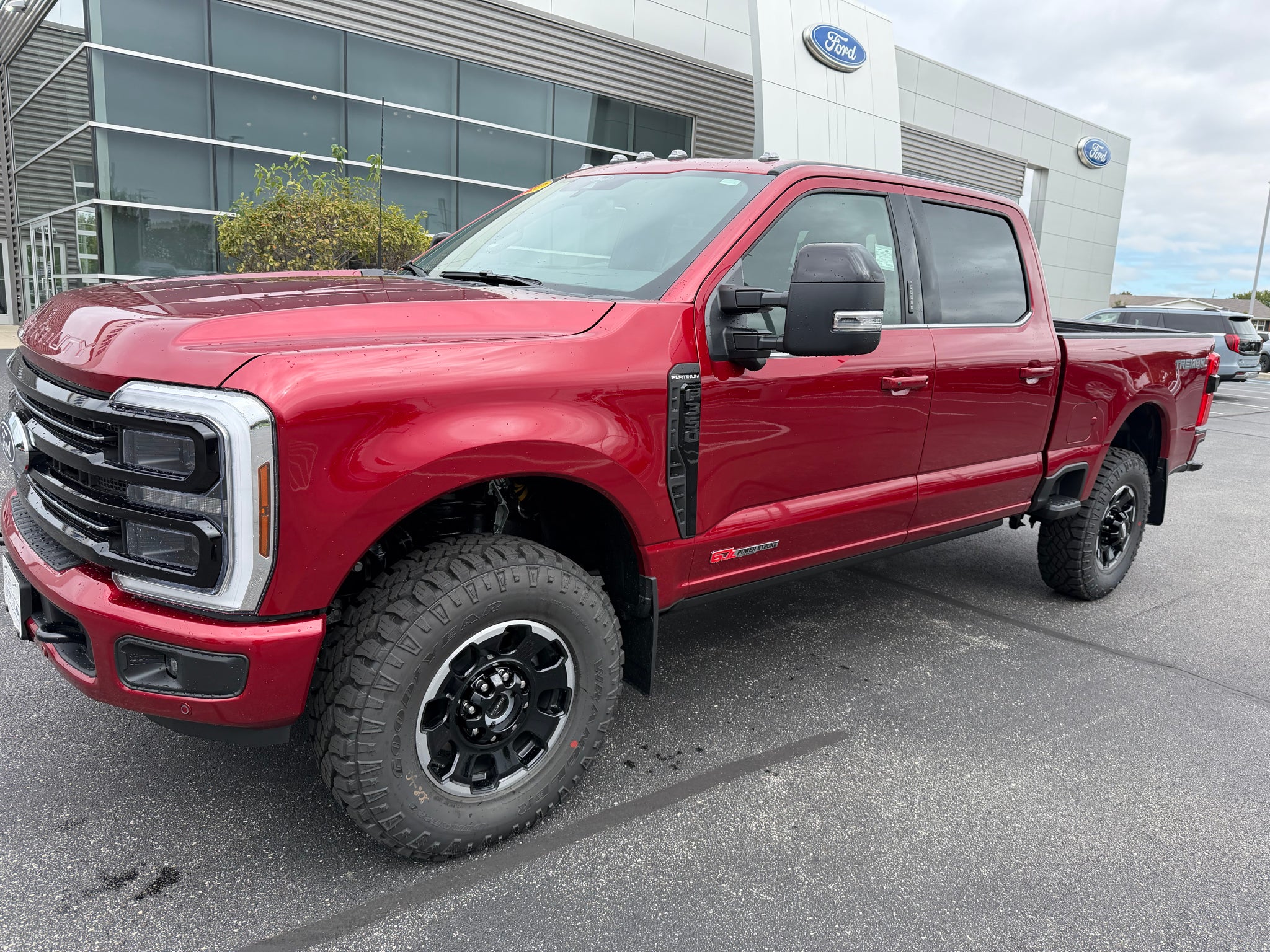 2027 Ford F-350 Platinum