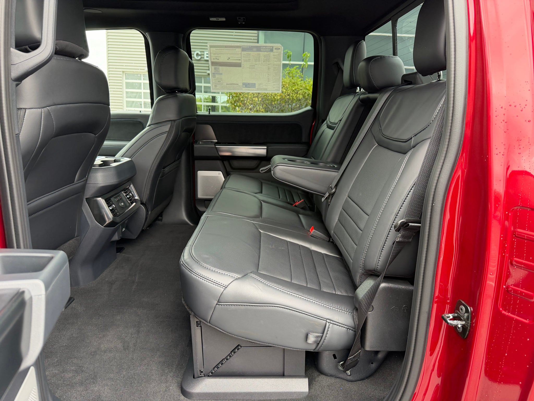 2027 Ford F-350 Platinum