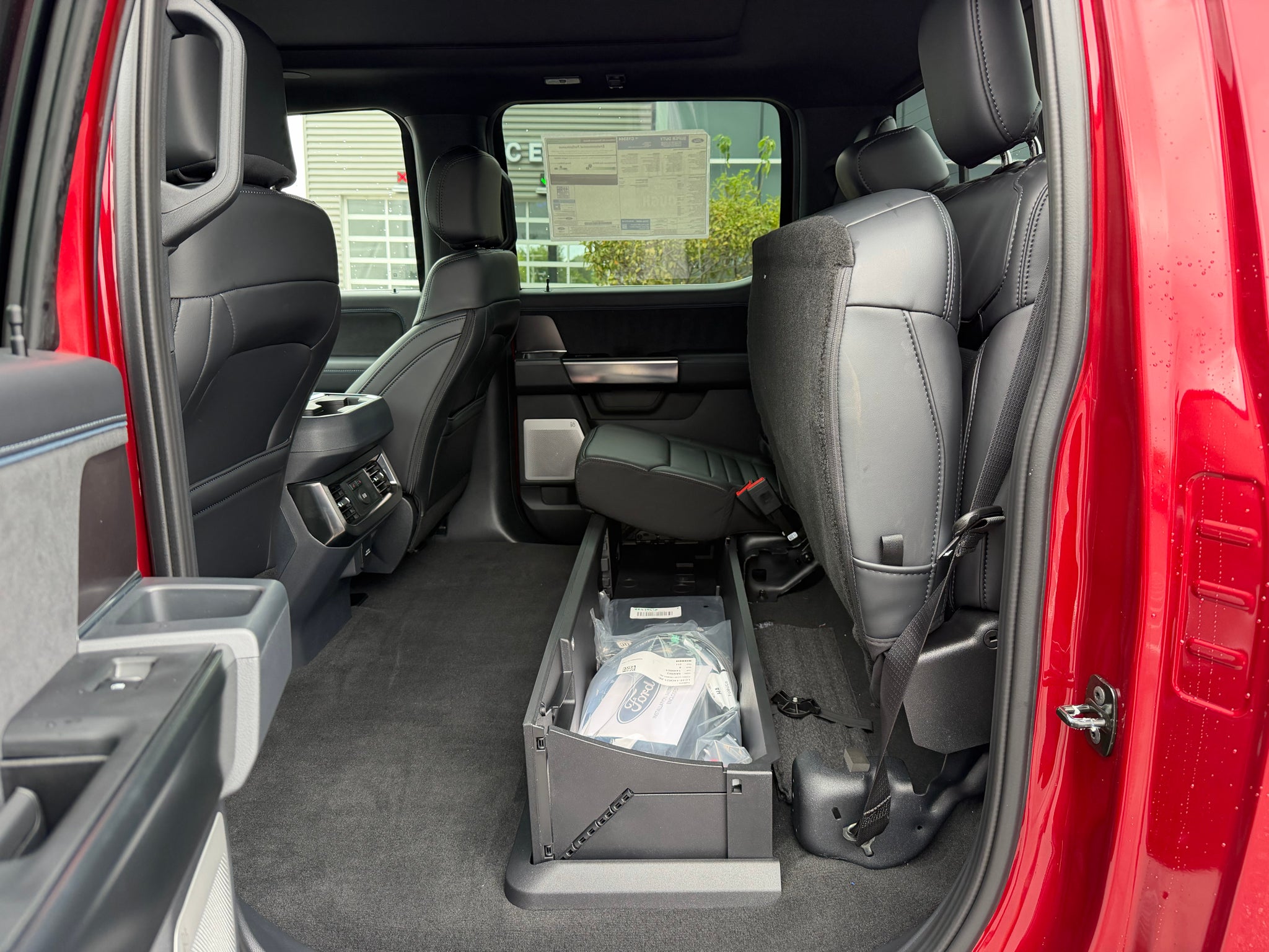 2027 Ford F-350 Platinum