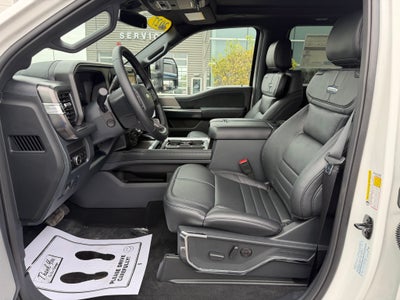 2027 Ford F-350 Platinum