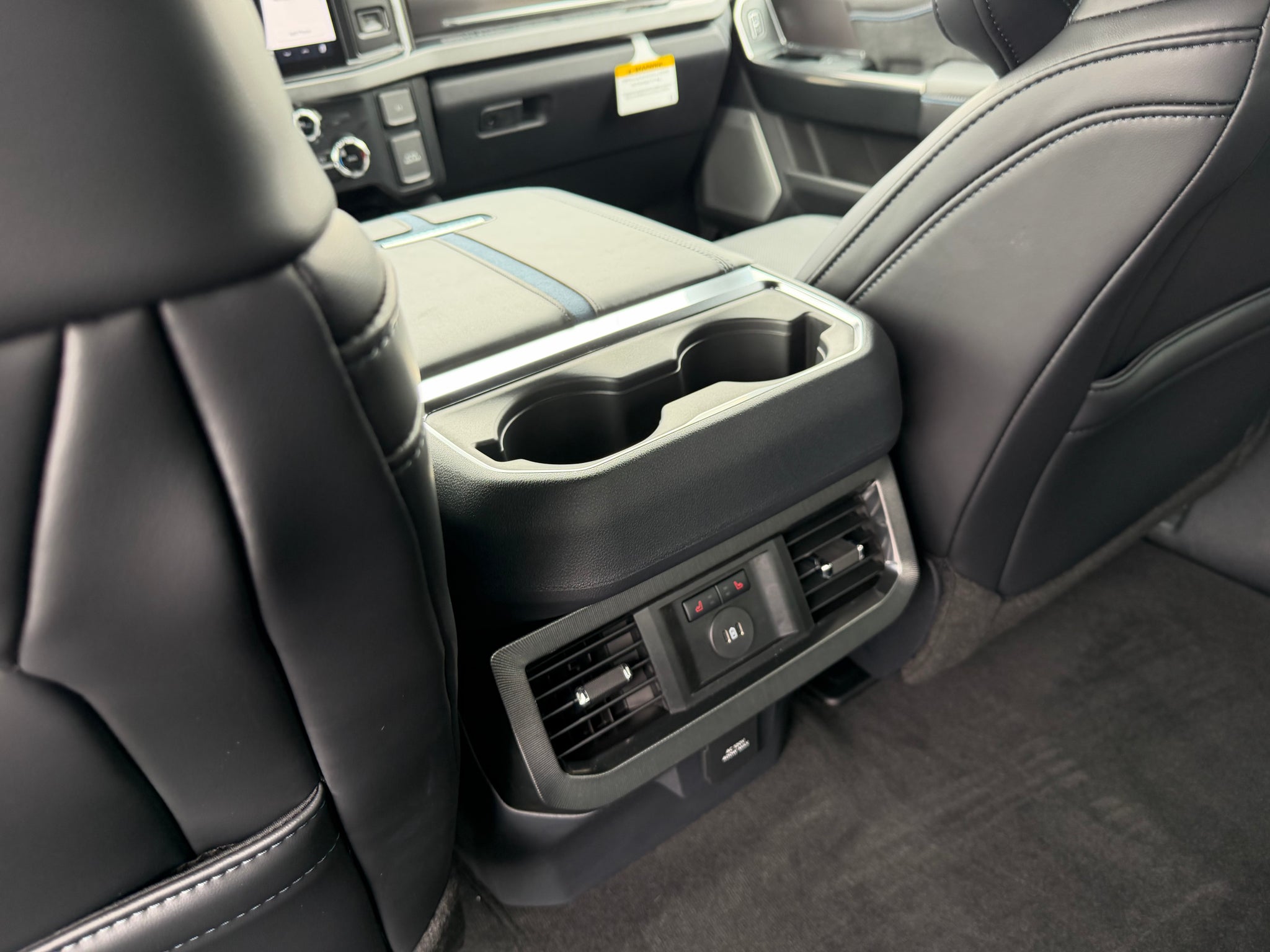 2027 Ford F-350 Platinum
