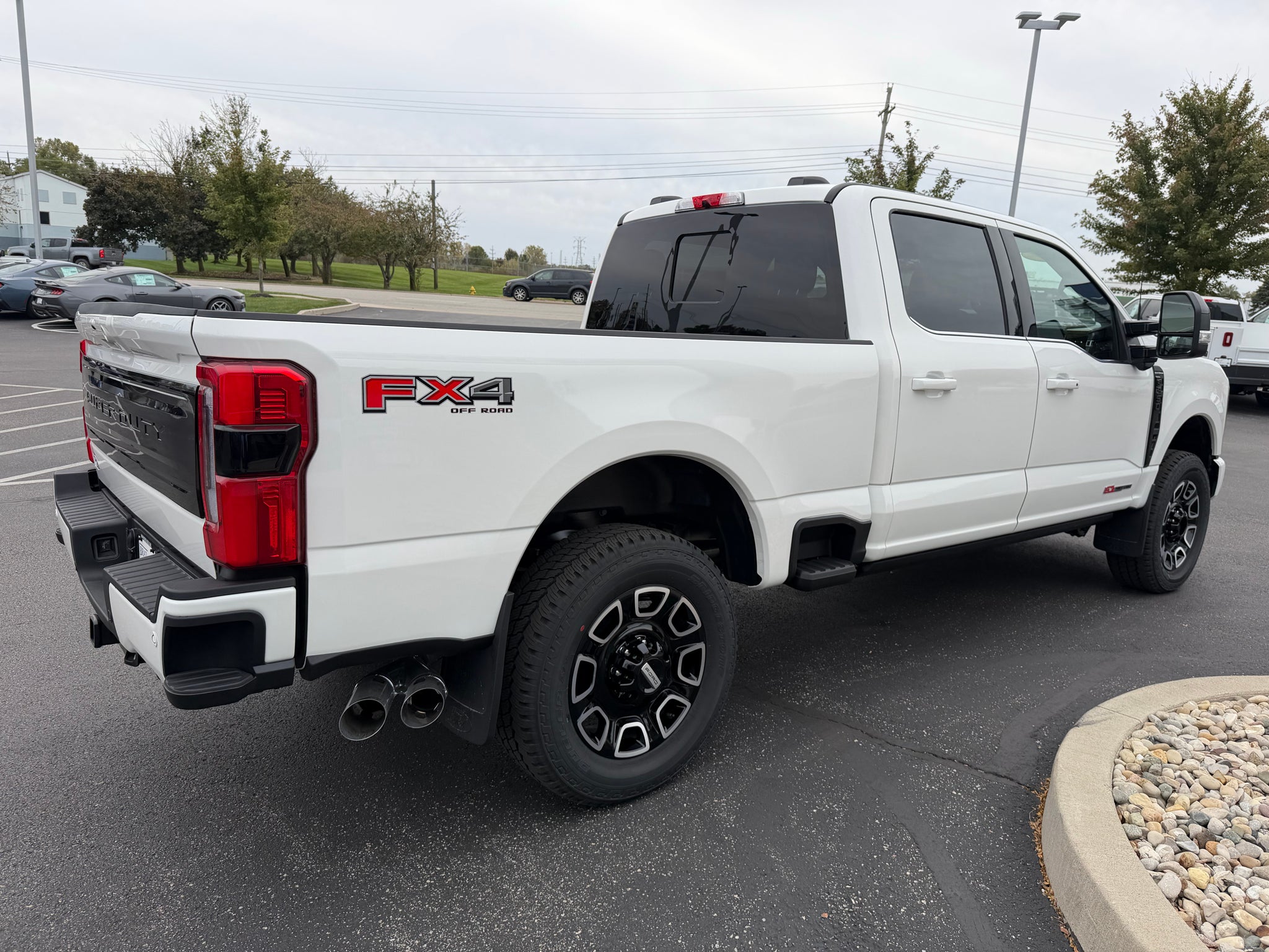 2027 Ford F-350 Platinum