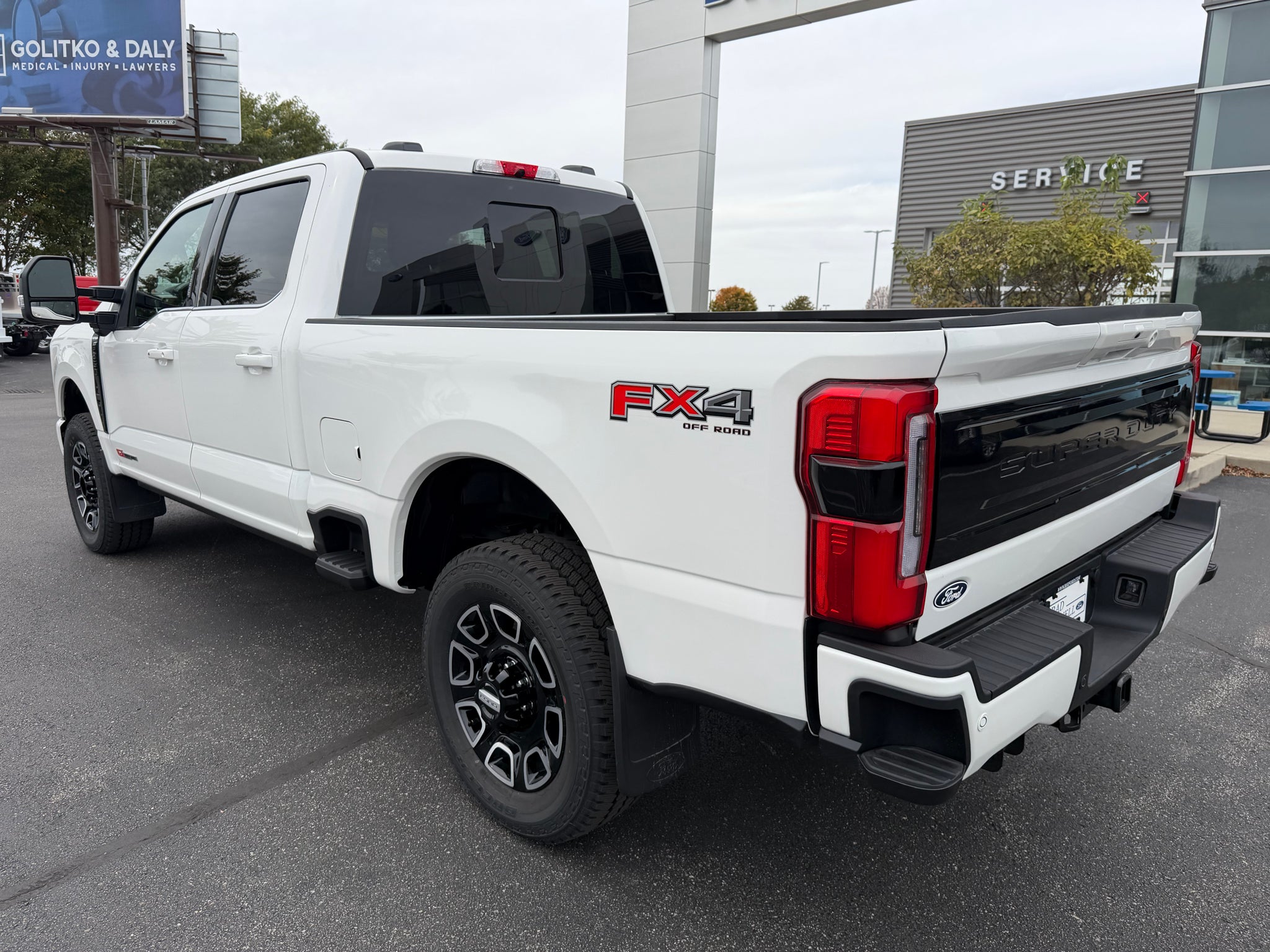 2027 Ford F-350 Platinum