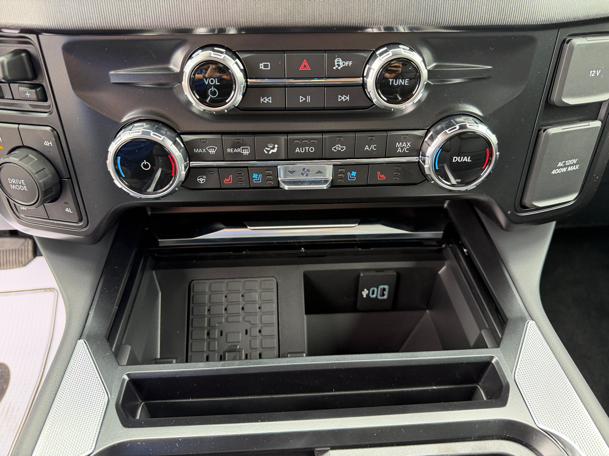 2027 Ford F-350 Platinum