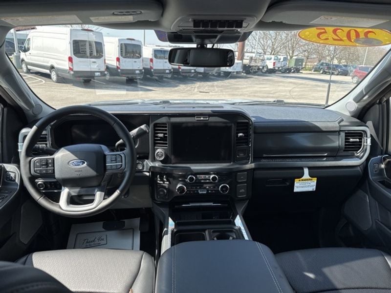 2025 Ford F-350 LARIAT