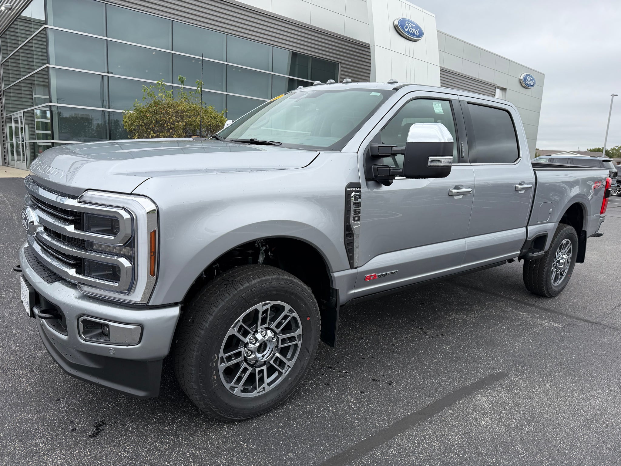 2027 Ford F-350 Platinum