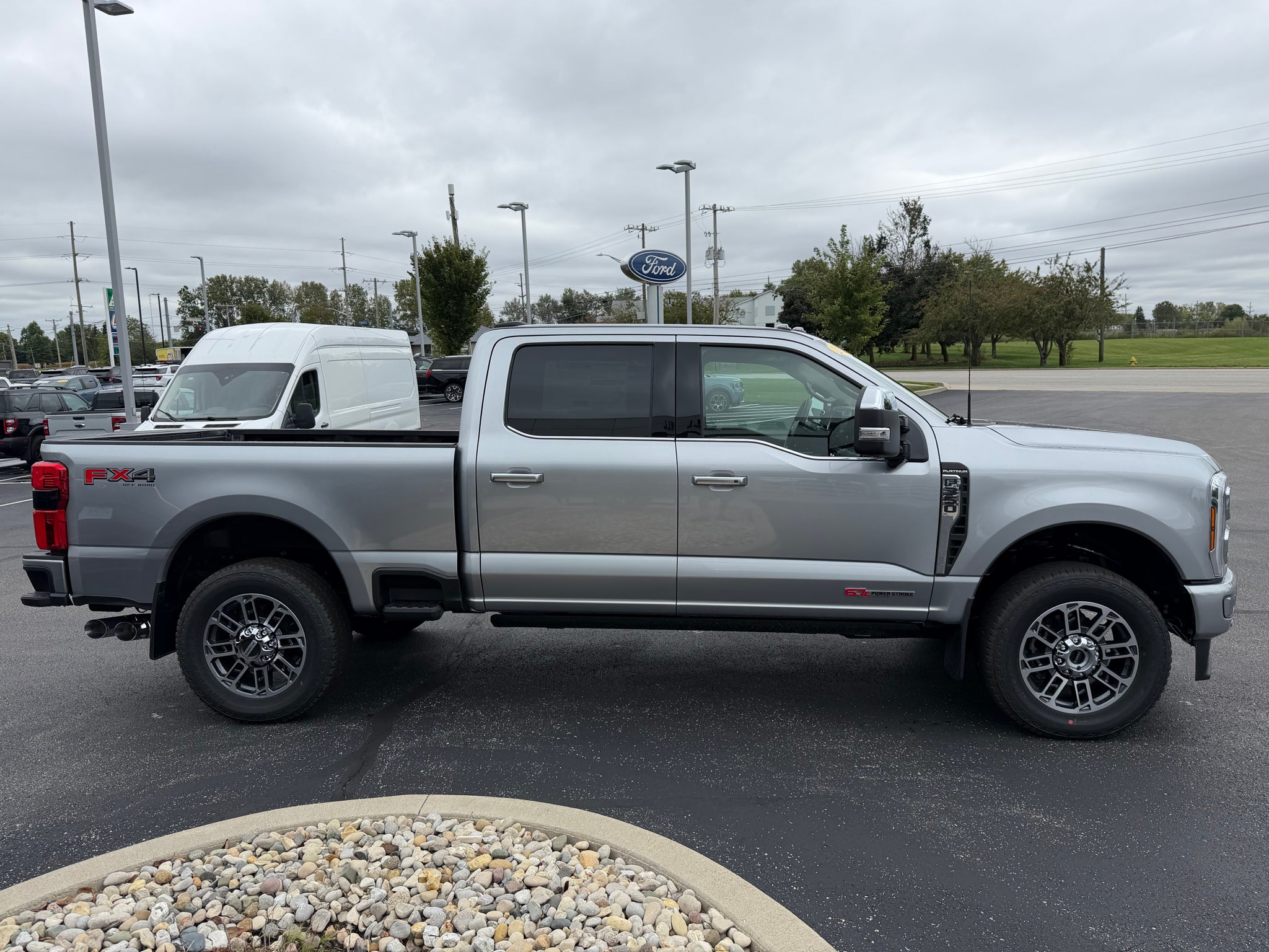 2027 Ford F-350 Platinum