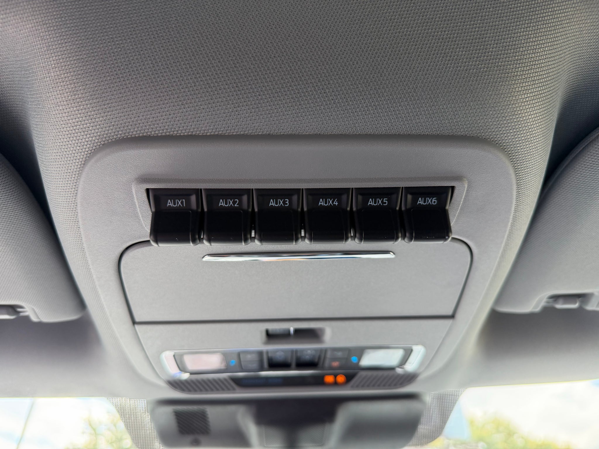 2027 Ford F-350 LARIAT