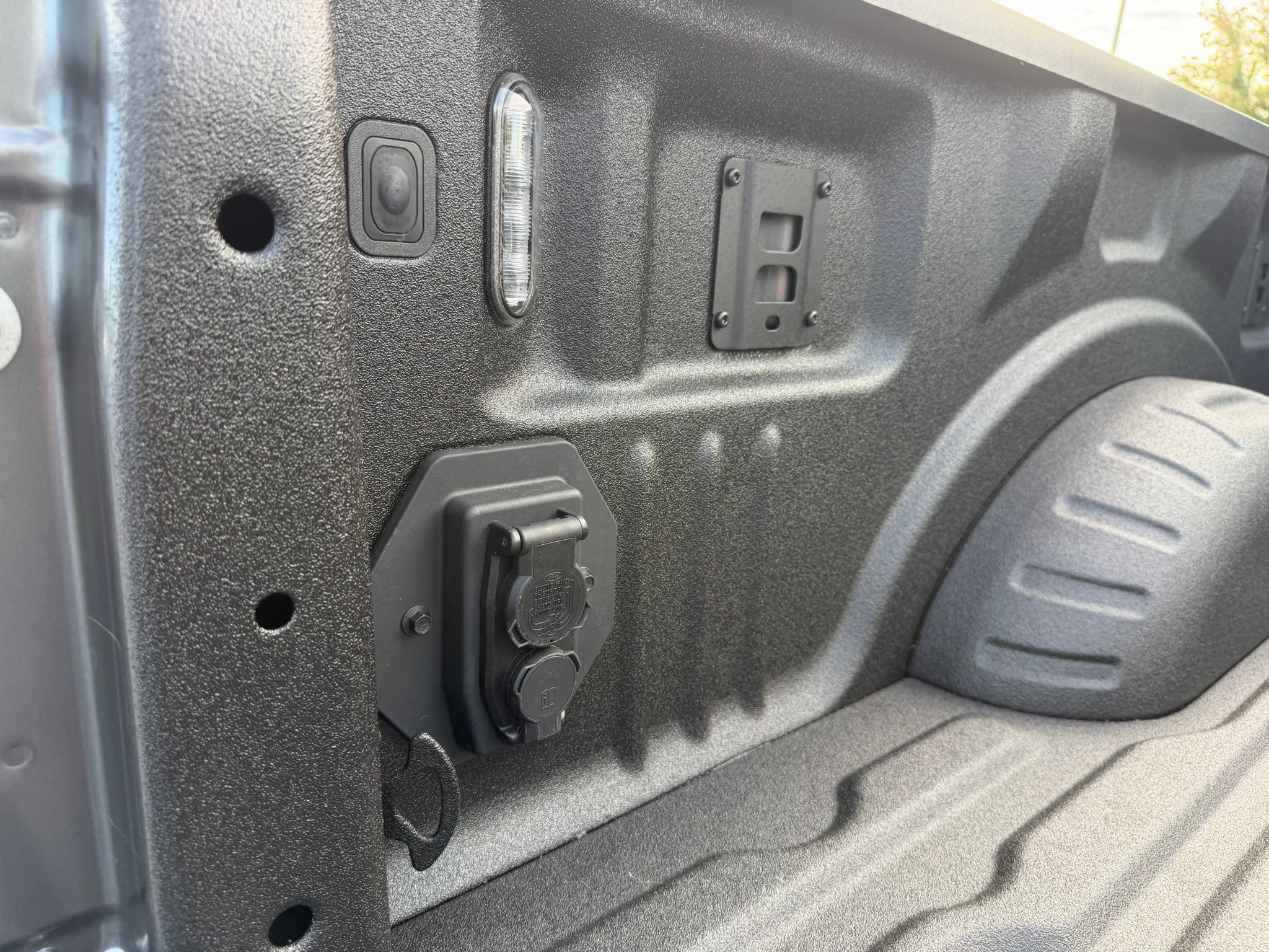 2027 Ford F-350 LARIAT