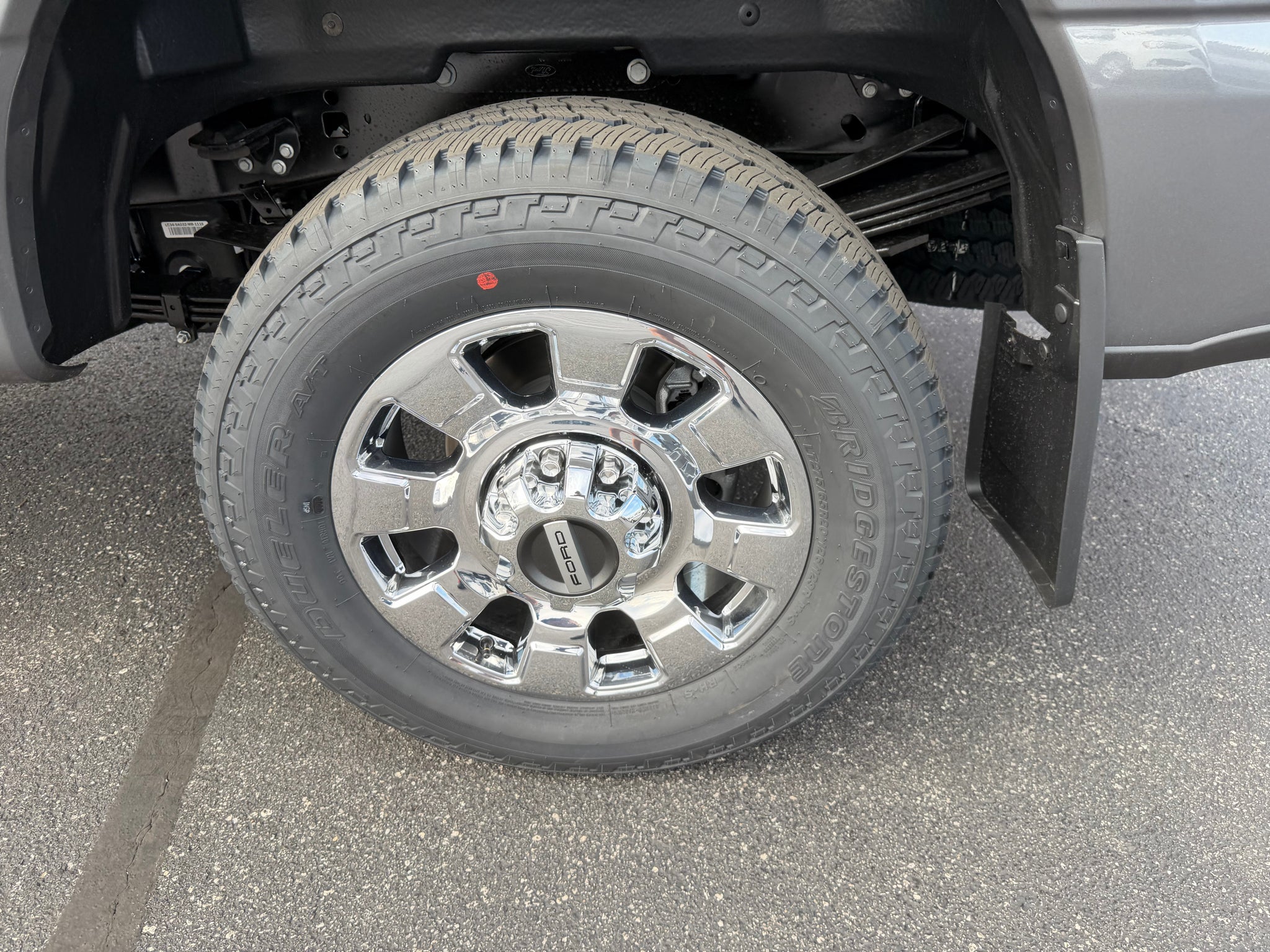 2027 Ford F-350 LARIAT