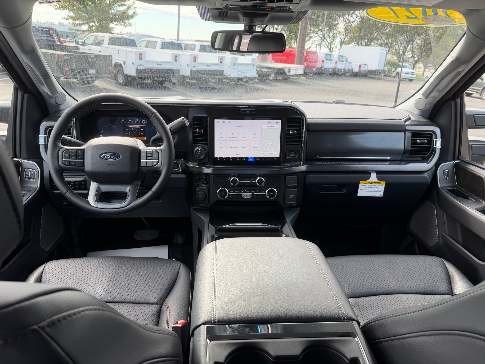 2027 Ford F-350 LARIAT