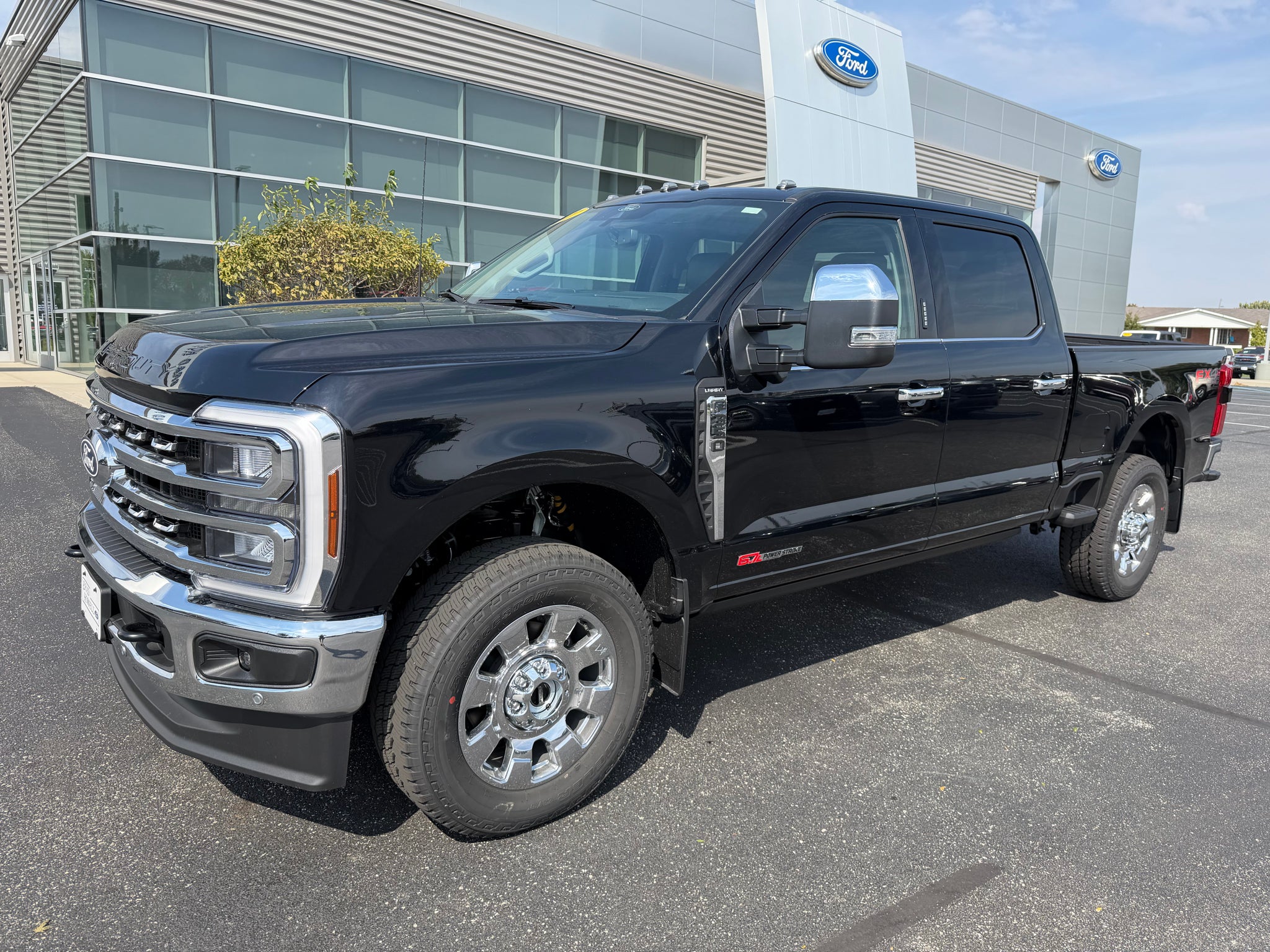 2027 Ford F-350 LARIAT
