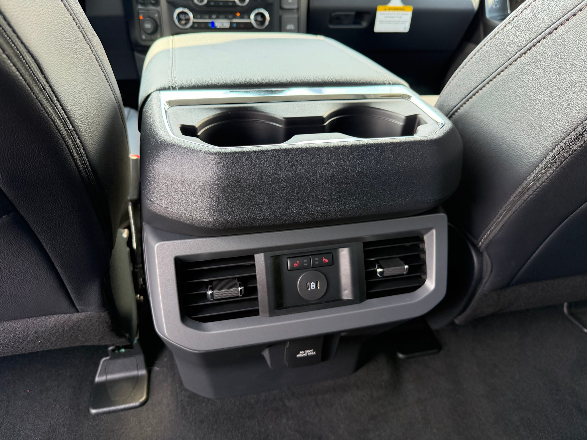 2027 Ford F-350 LARIAT