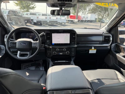 2027 Ford F-350 LARIAT