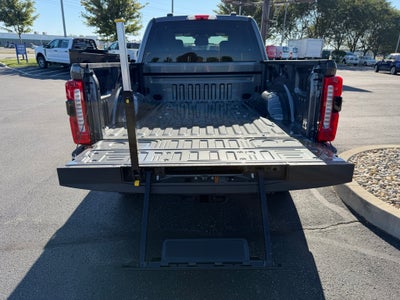 2027 Ford F-350 LARIAT