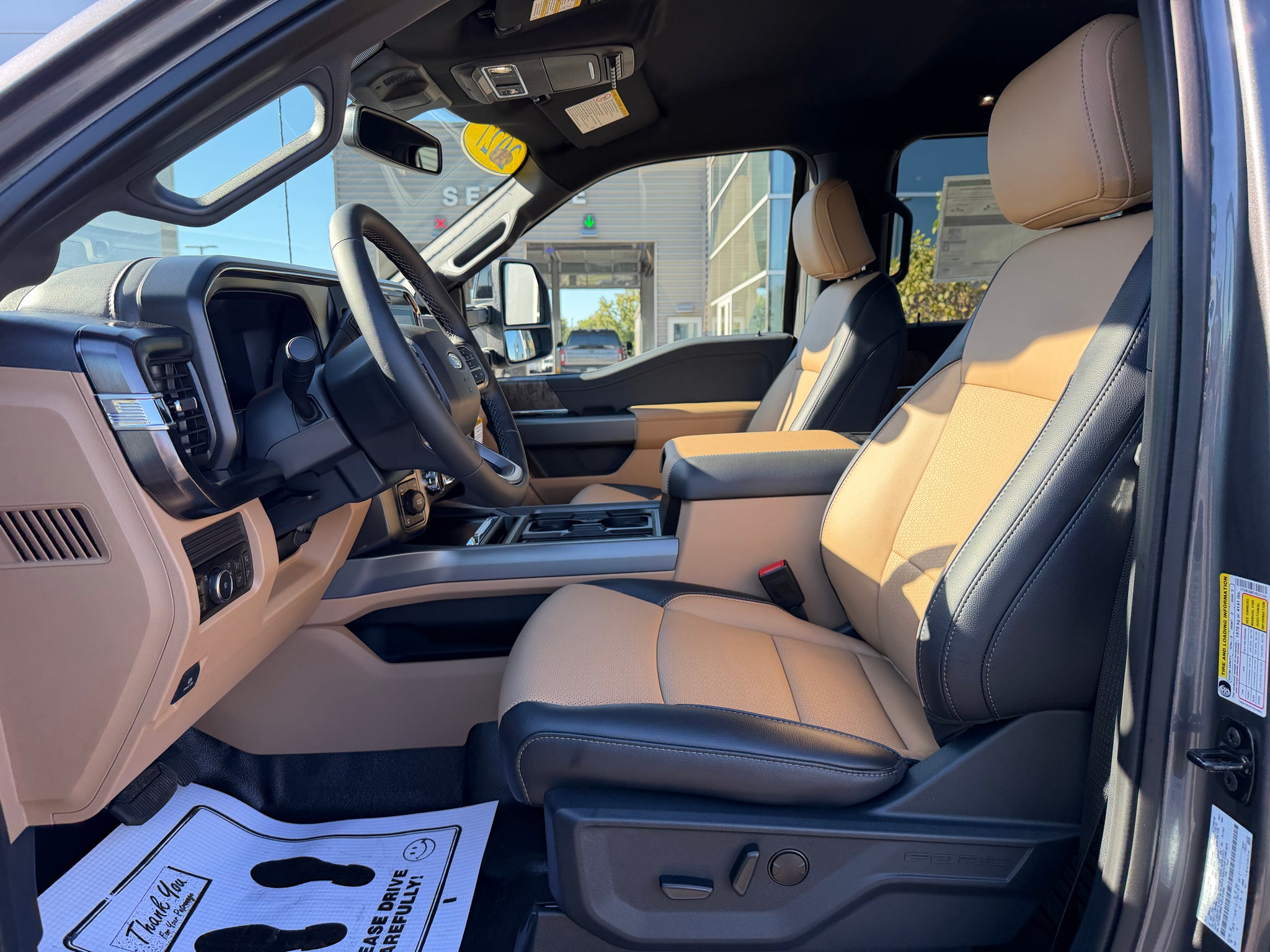 2027 Ford F-350 LARIAT