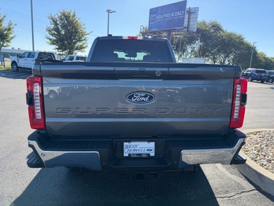 2027 Ford F-350 LARIAT