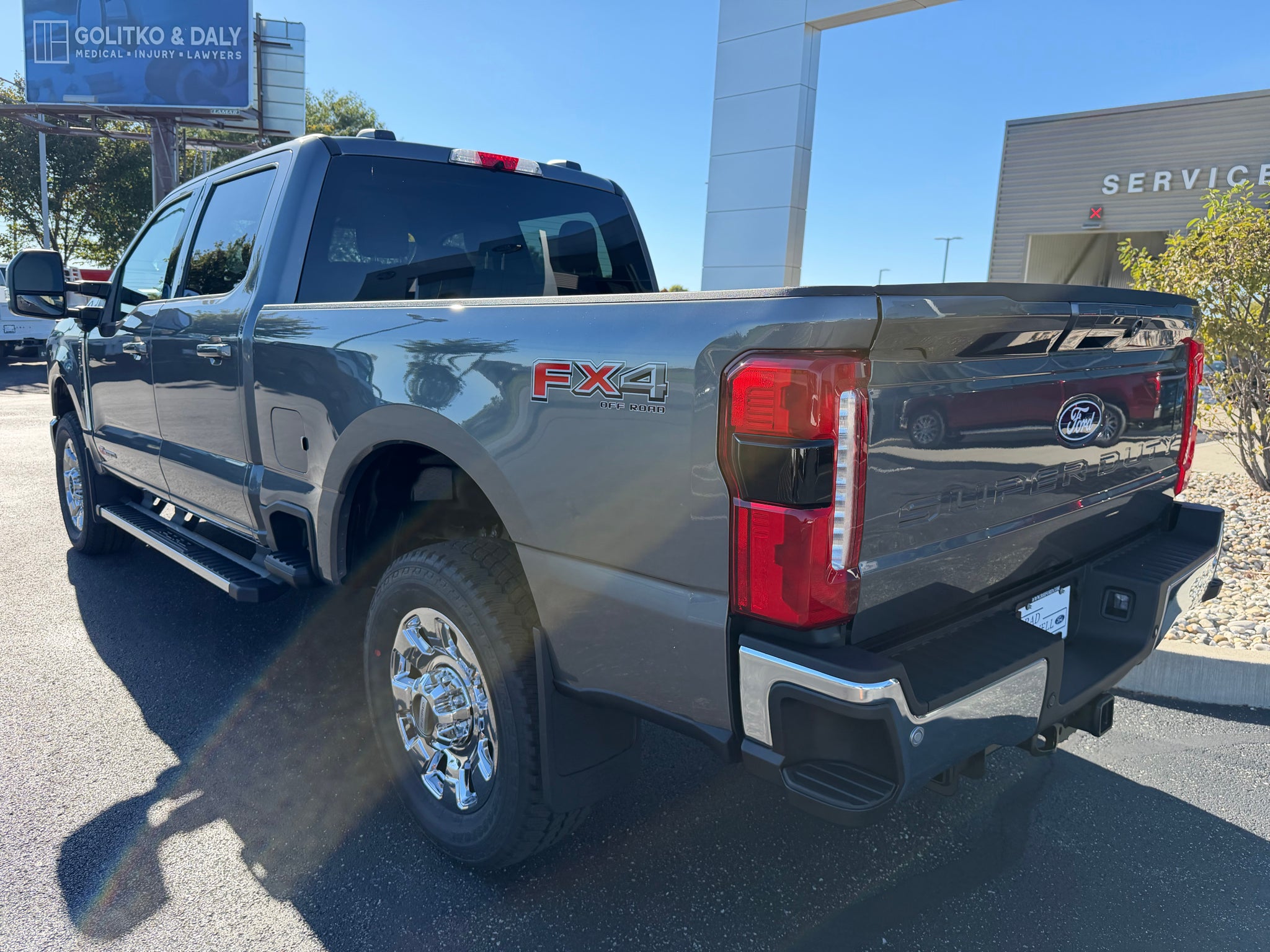 2027 Ford F-350 LARIAT