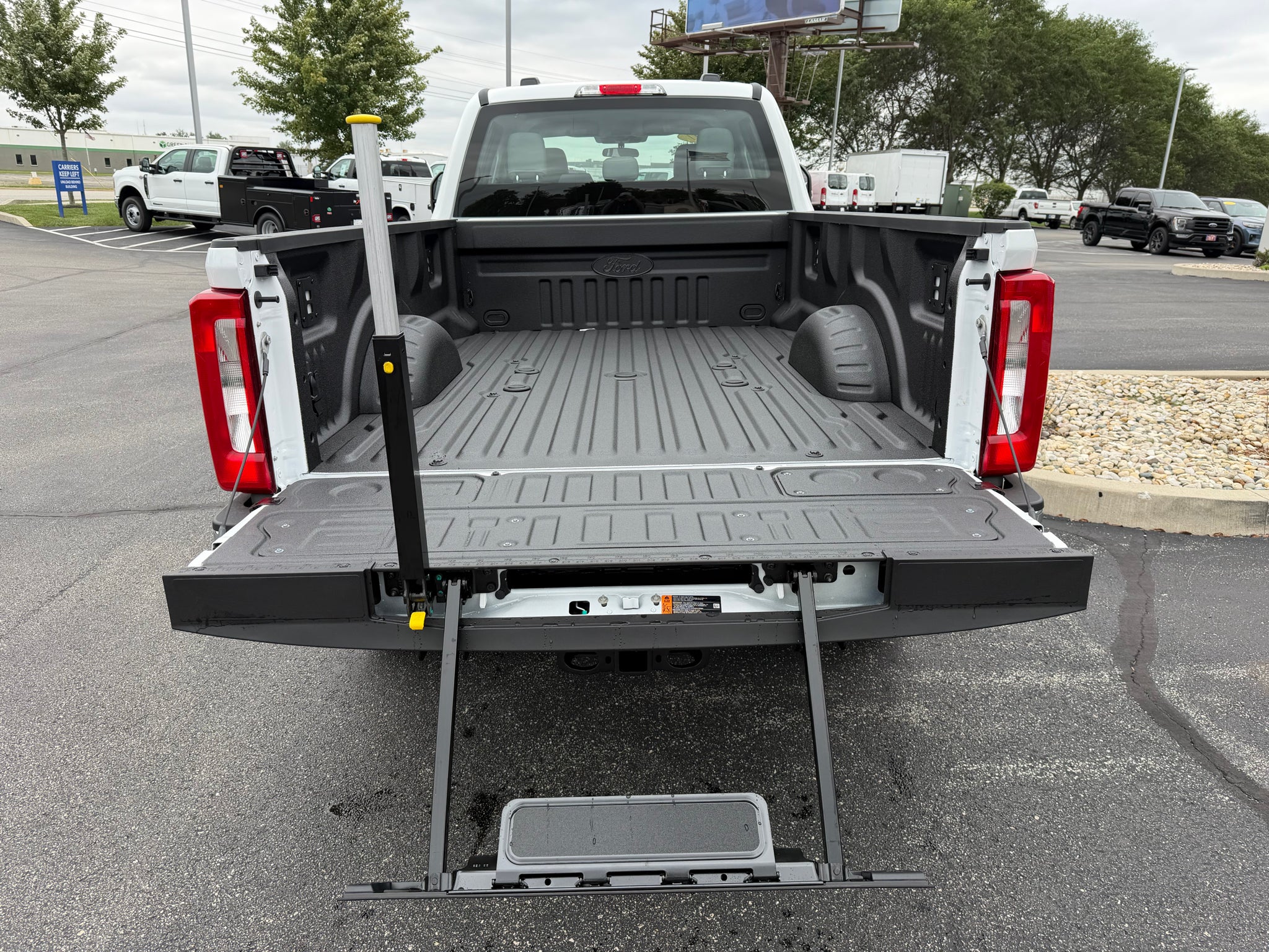 2027 Ford F-350 XL