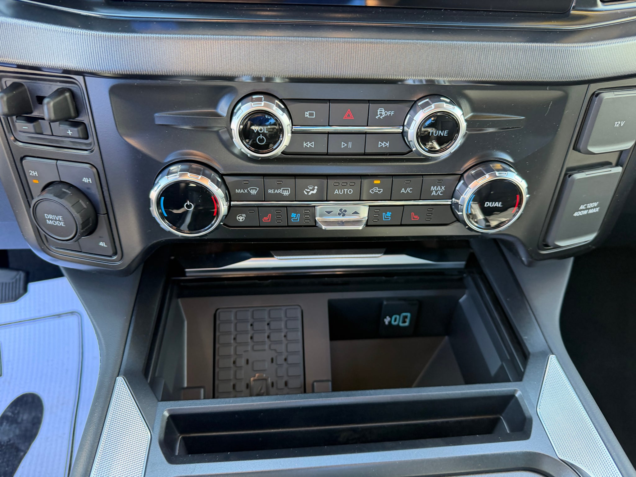 2027 Ford F-350 Platinum