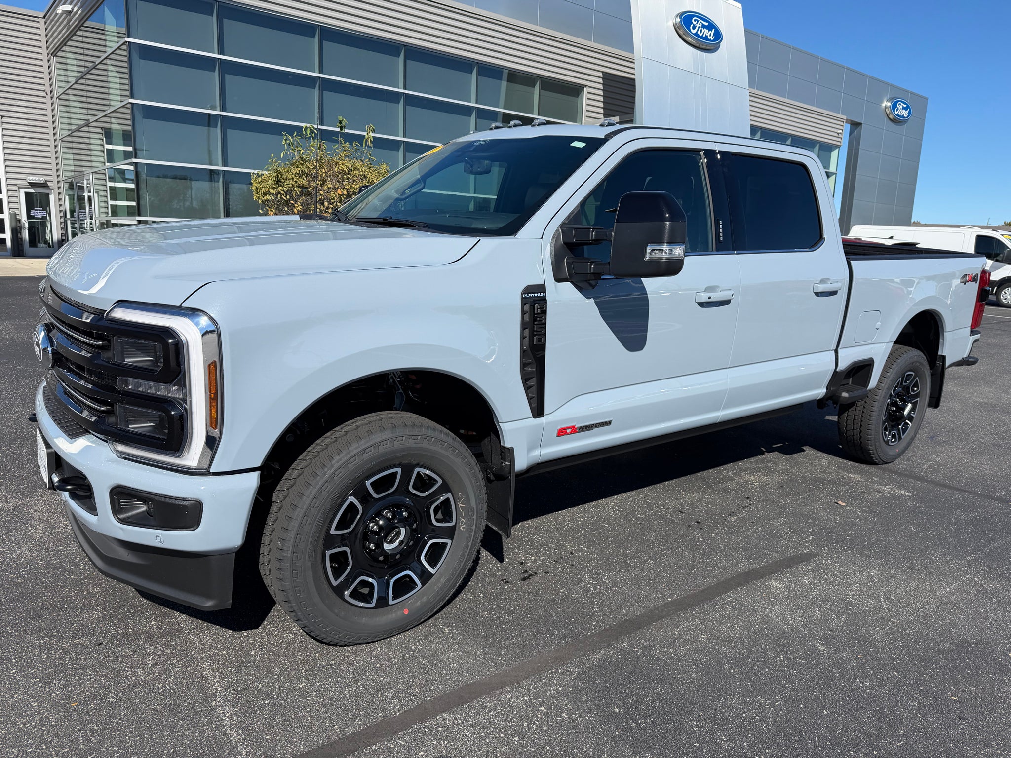 2027 Ford F-350 Platinum