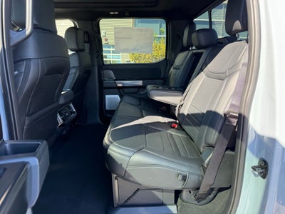 2027 Ford F-350 Platinum