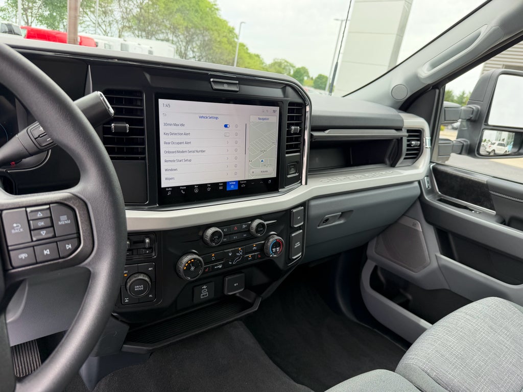 2026 Ford F-350 XLT