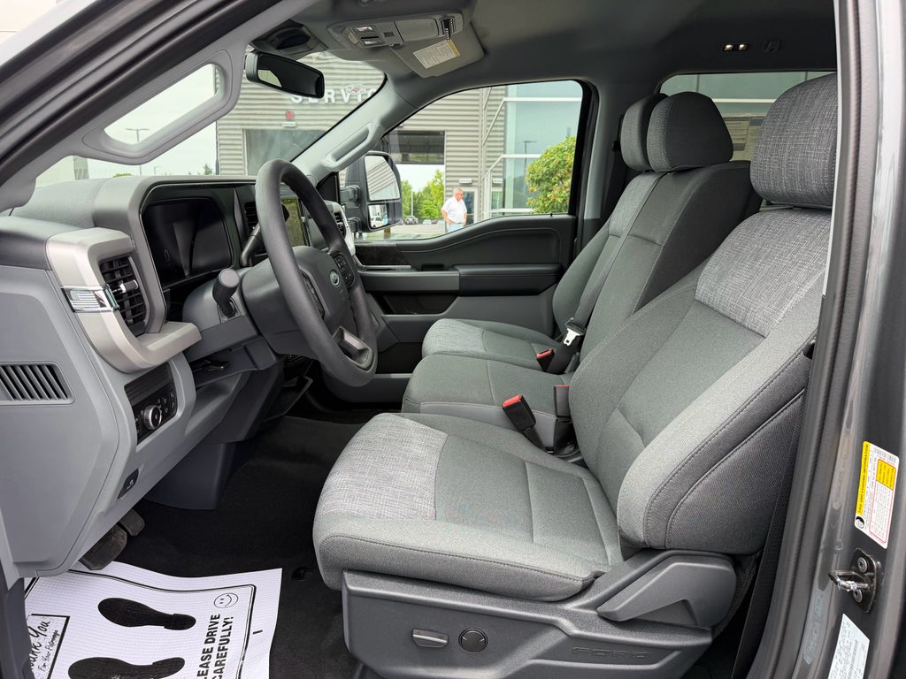 2026 Ford F-350 XLT