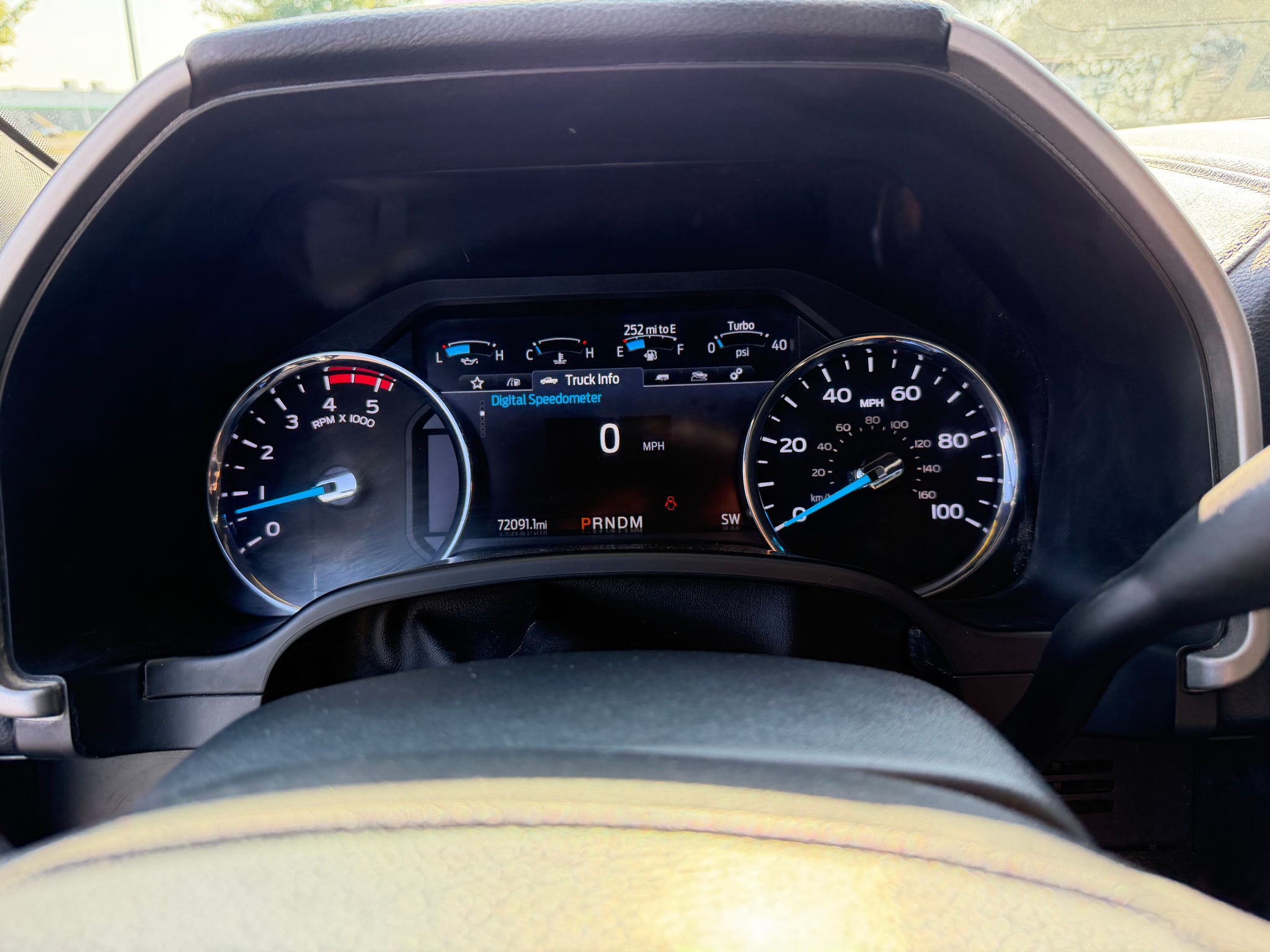 2022 Ford F-350 LARIAT