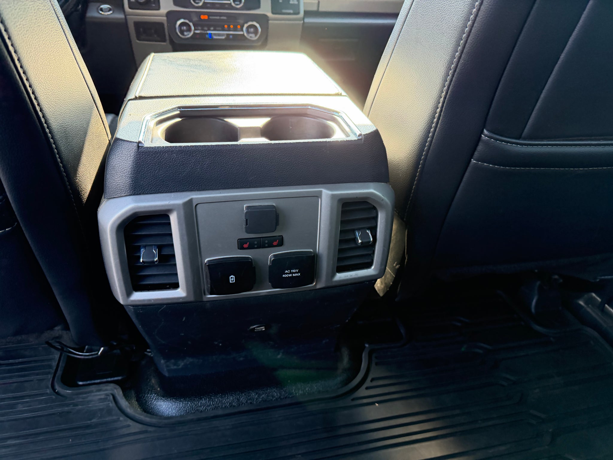 2022 Ford F-350 LARIAT