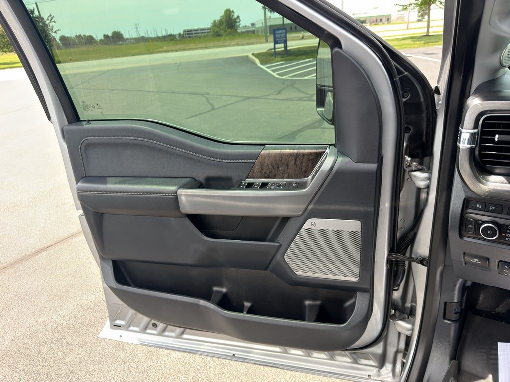 2024 Ford F-350 LARIAT