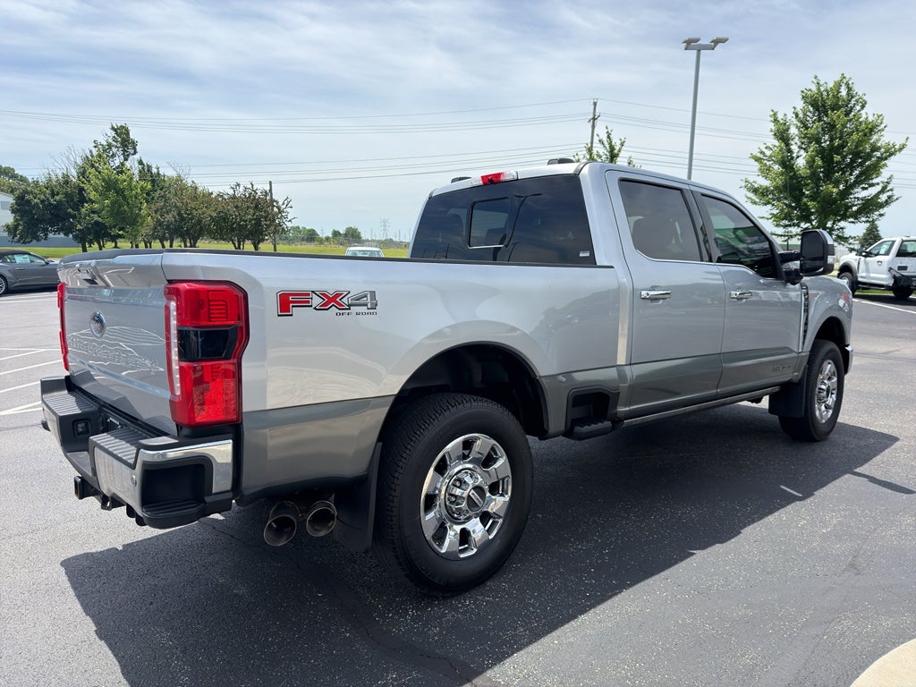 2024 Ford F-350 LARIAT