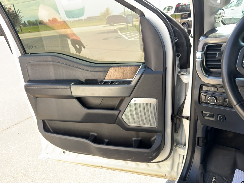 2024 Ford F-350 LARIAT