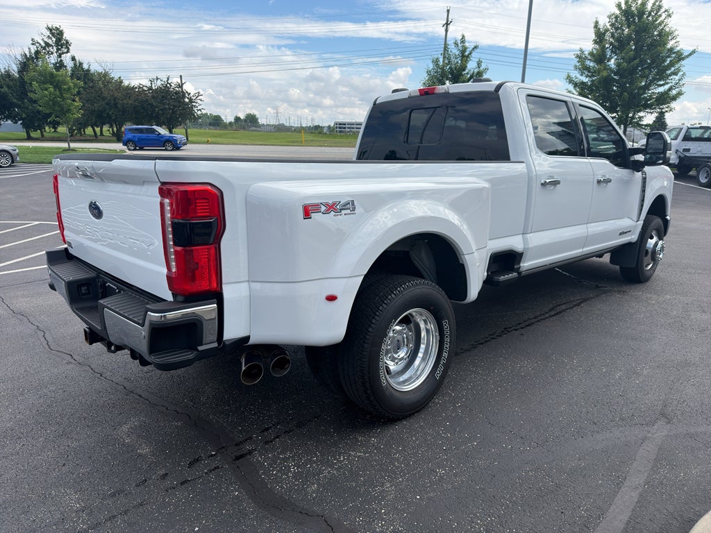 2023 Ford F-350 LARIAT