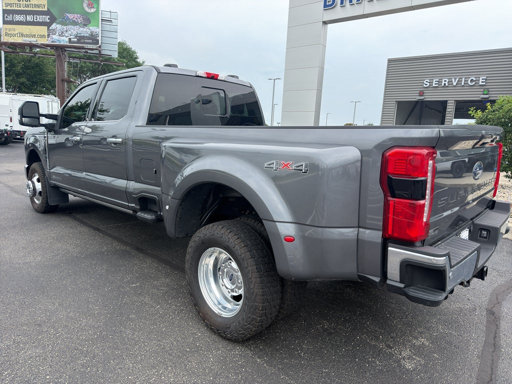 2023 Ford F-350 LARIAT