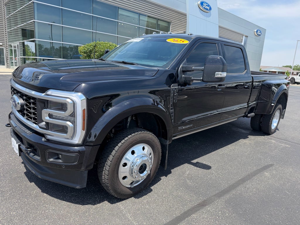 2025 Ford F-450 Platinum
