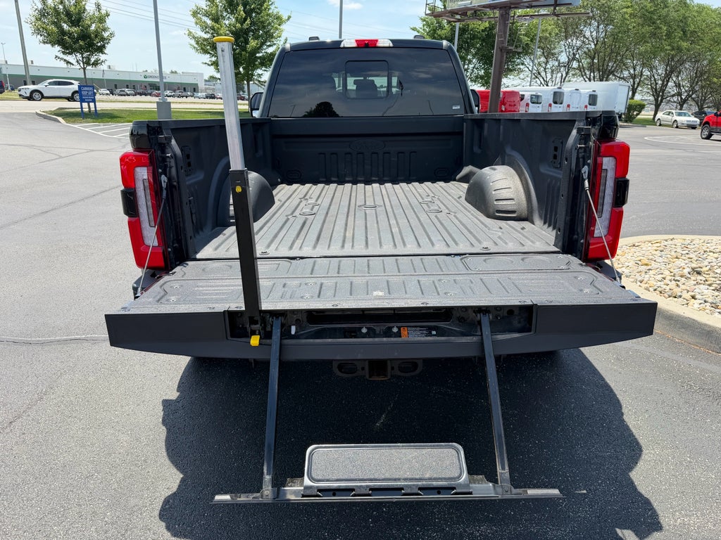 2025 Ford F-450 Platinum