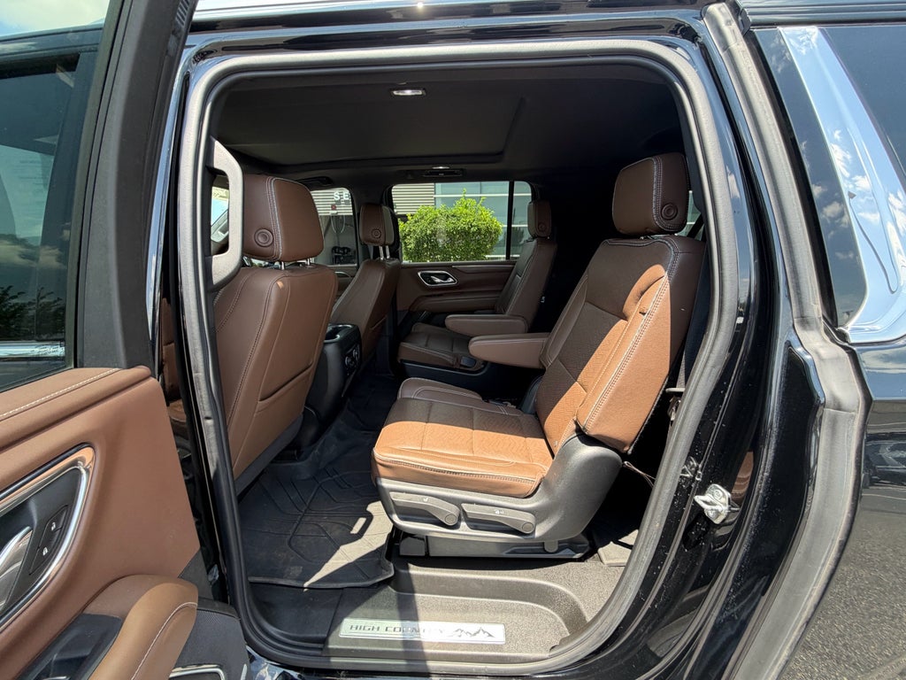 2023 Chevrolet Suburban High Country