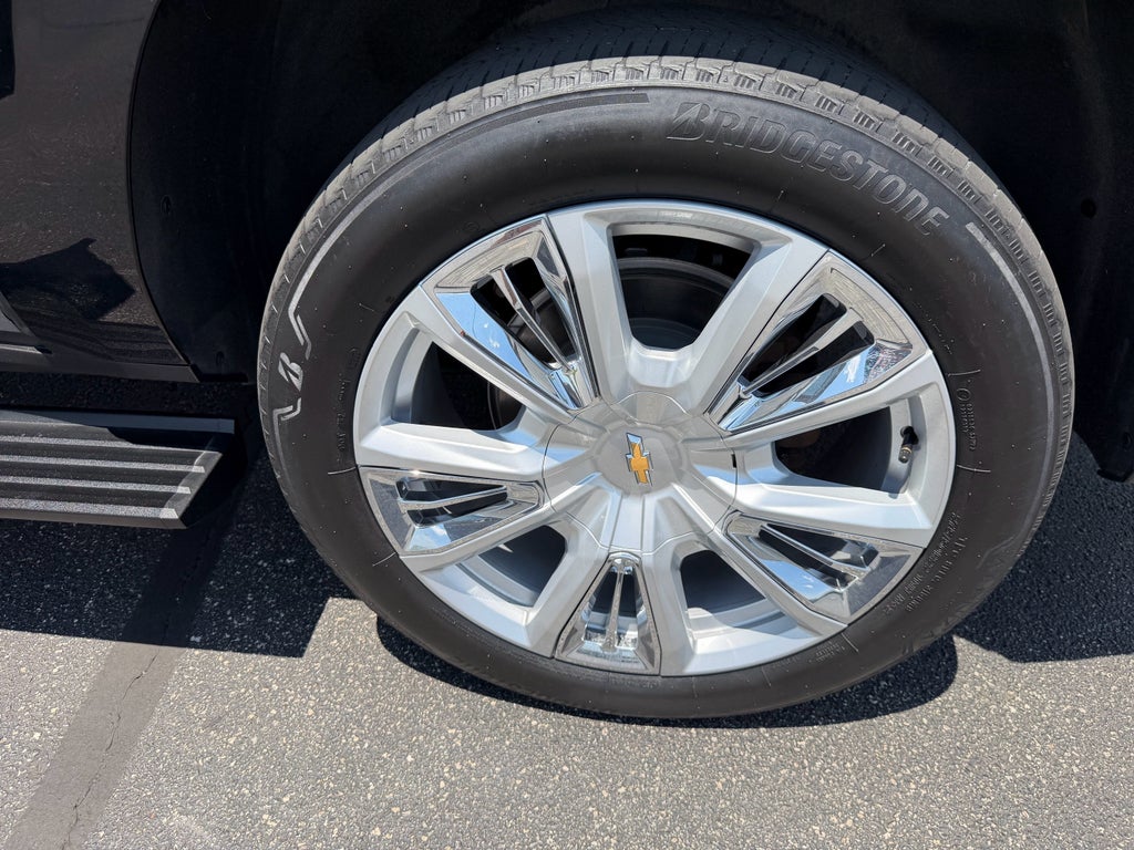 2023 Chevrolet Suburban High Country