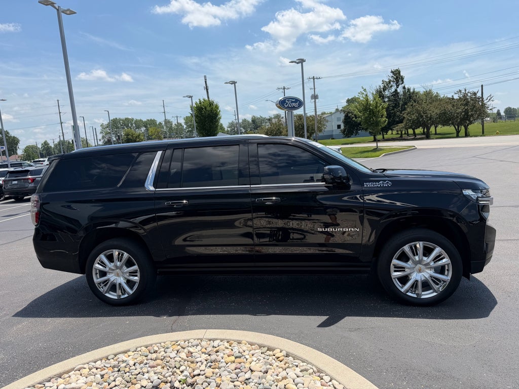 2023 Chevrolet Suburban High Country
