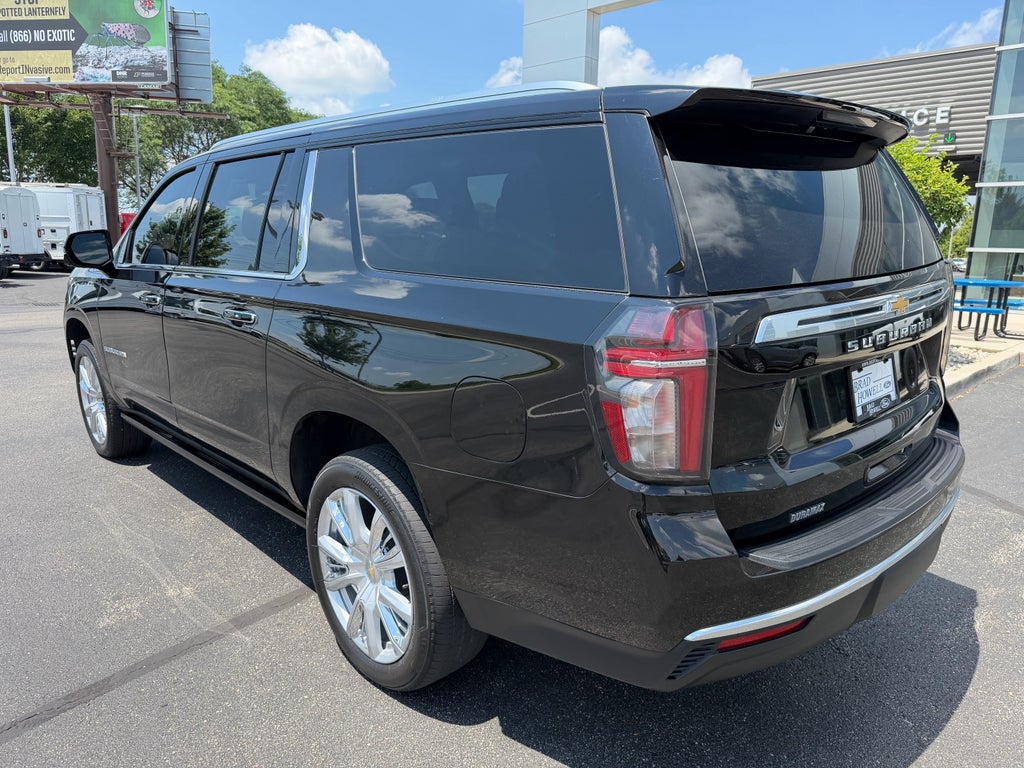 2023 Chevrolet Suburban High Country