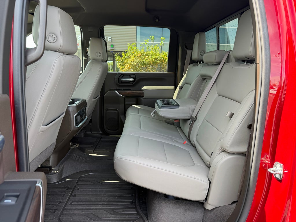 2023 GMC Sierra SLT