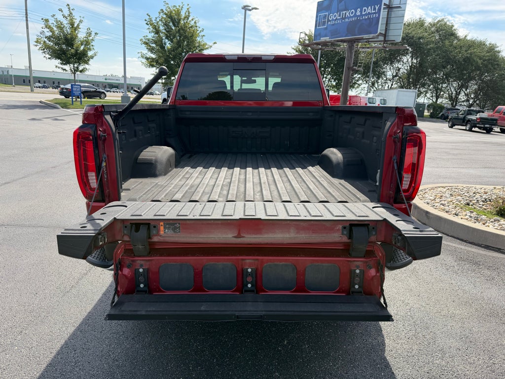 2023 GMC Sierra SLT