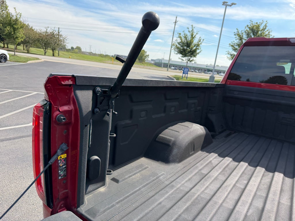 2023 GMC Sierra SLT