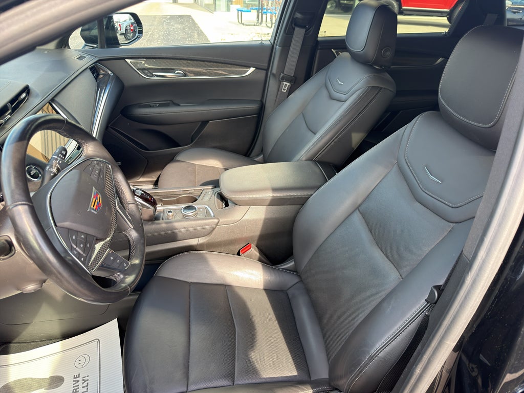 2022 Cadillac XT5 AWD Sport