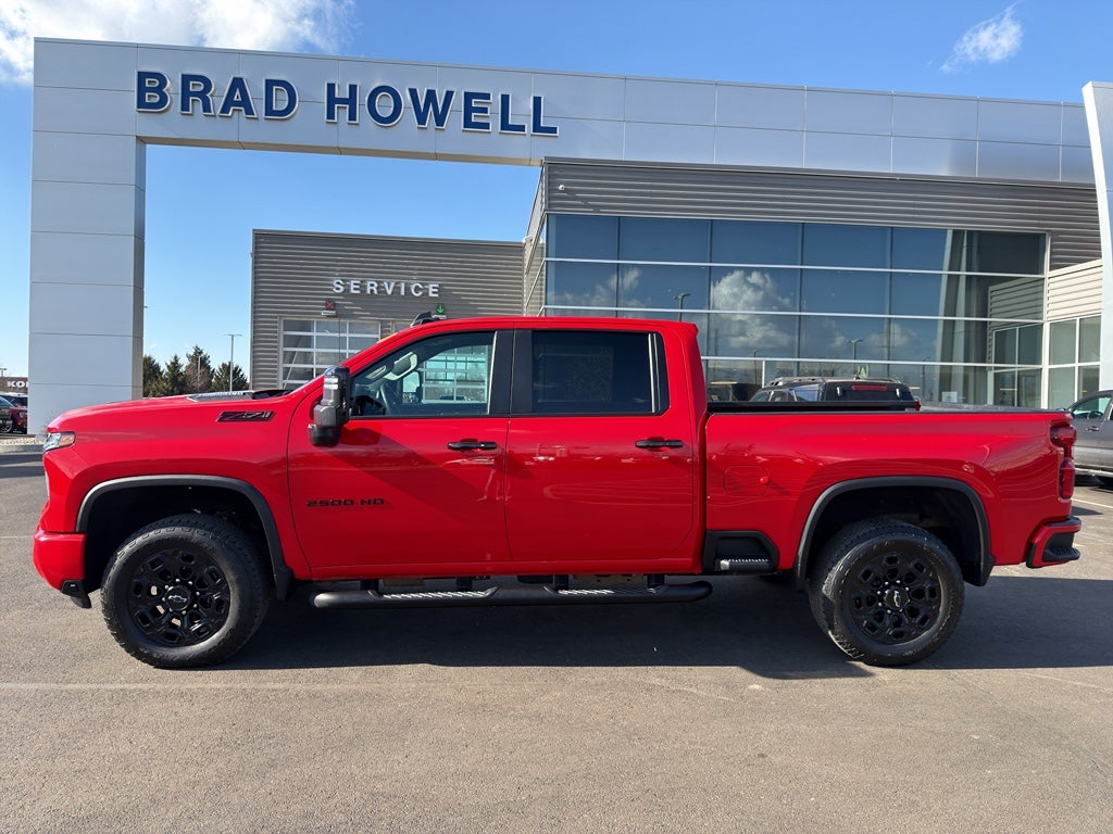 2024 Chevrolet Silverado LT