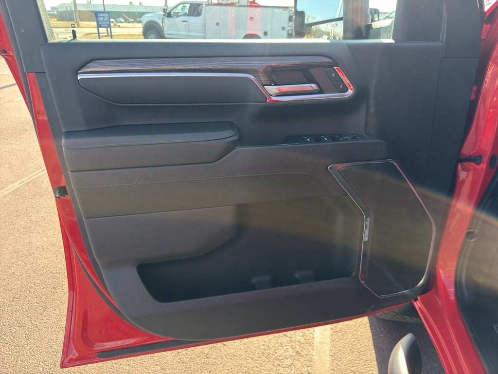 2024 Chevrolet Silverado LT