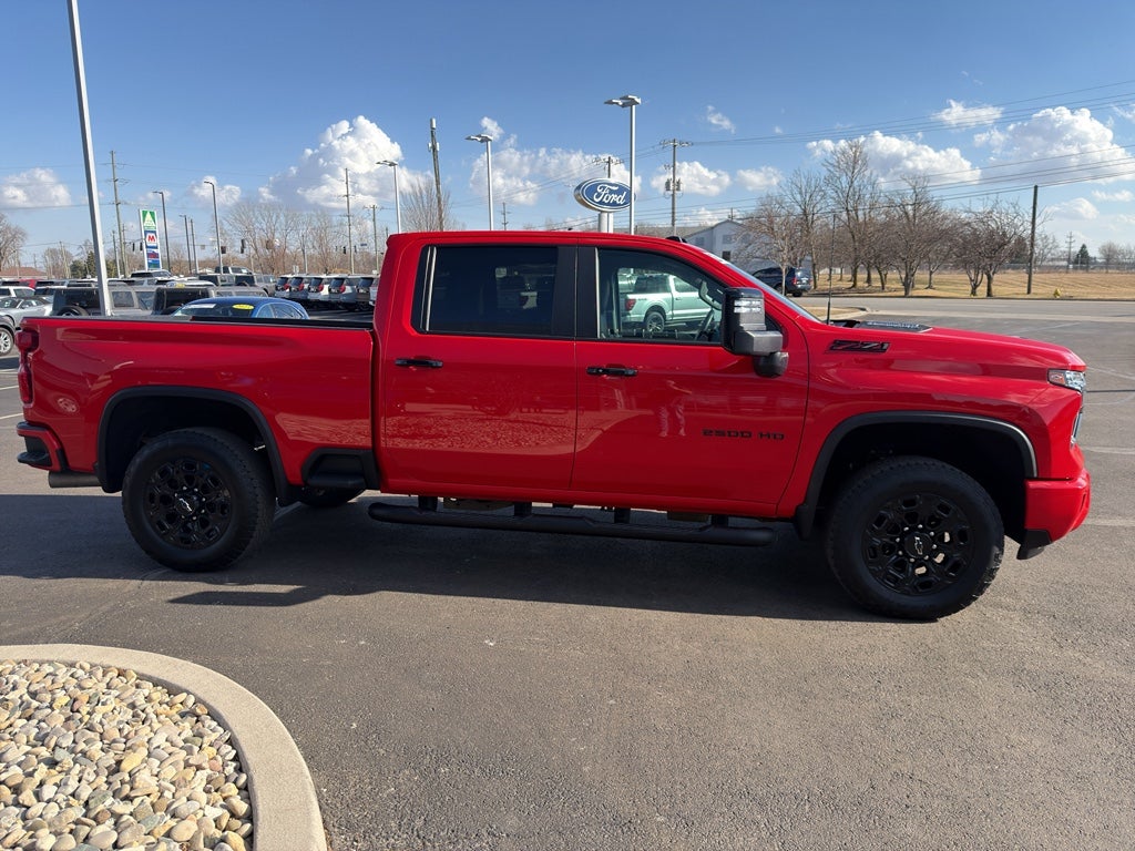 2024 Chevrolet Silverado LT