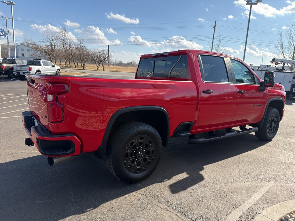 2024 Chevrolet Silverado LT
