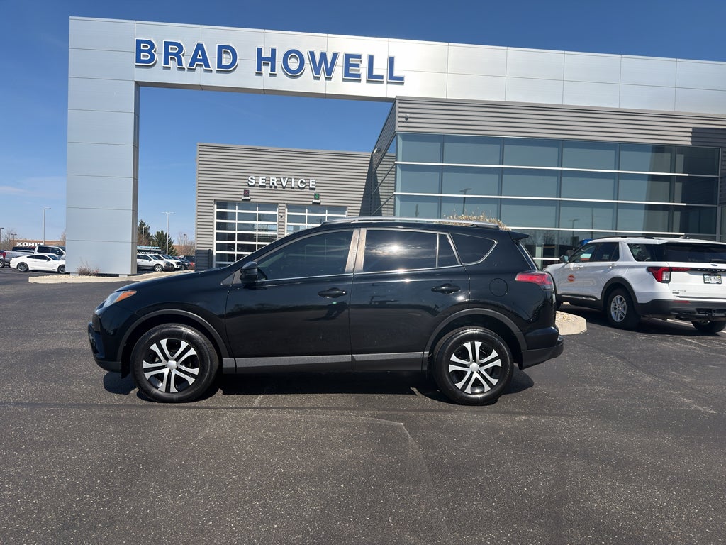 2016 Toyota RAV4 LE